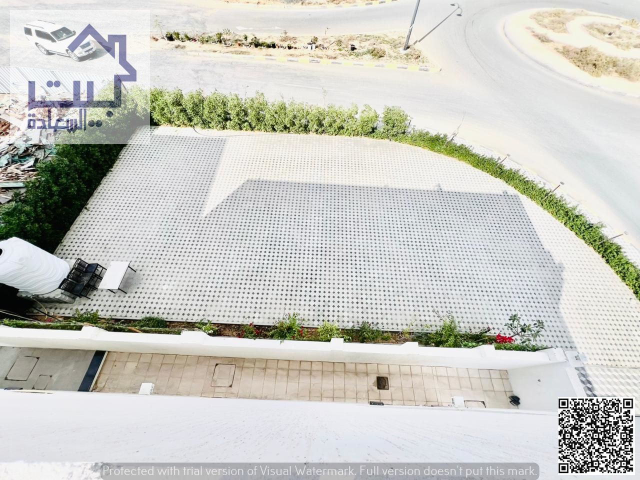 Modern villa for rent in Al Yasmin area, consisting of two floors and a roof terrace. Ground floor, first floor, and roof terrace. Consisting of: Majl