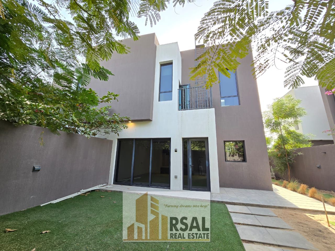 Brand New 3-Bedroom Townhouse with Huge Garden in Sarab Community, Aljada