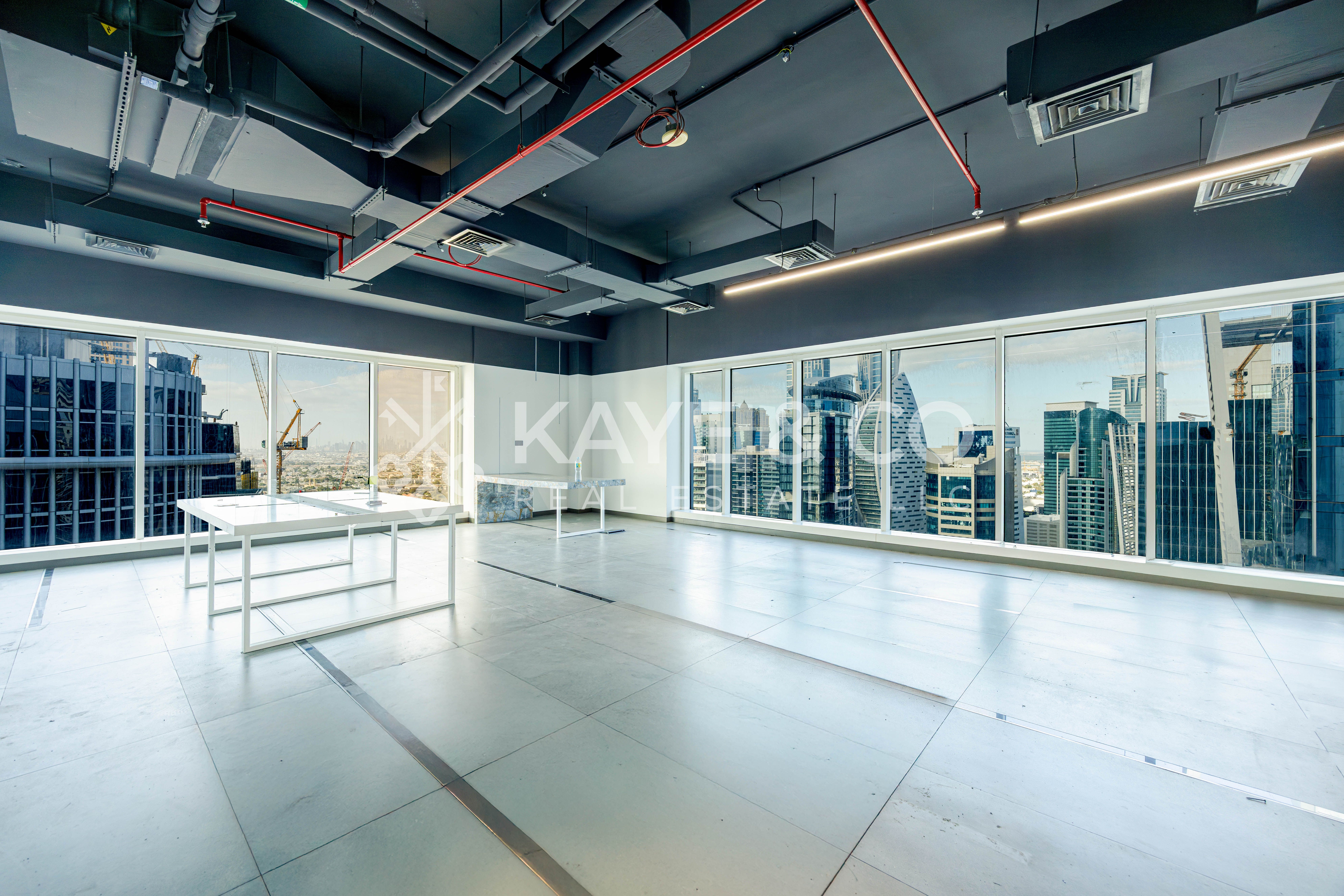 EXCLUSIVE! Open Space | Canal View | Near Metro