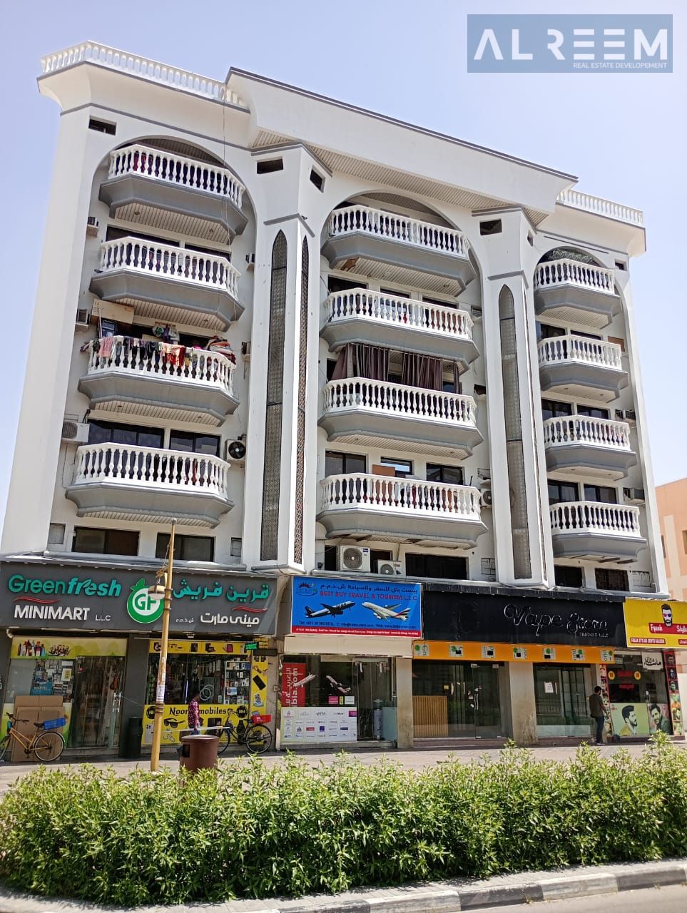 1BHK ONLY FOR SINGLE INDIAN FAMILY IN PRIME LOCATION
