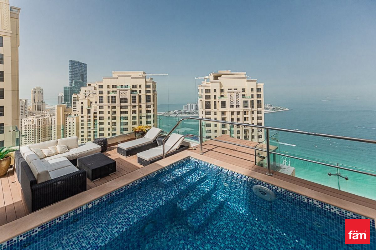 Unique Terrace Apartment With Private Pool