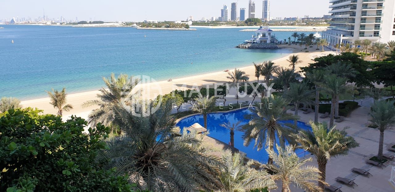 Pool And Sea View| Ready to Move In|Beach Access