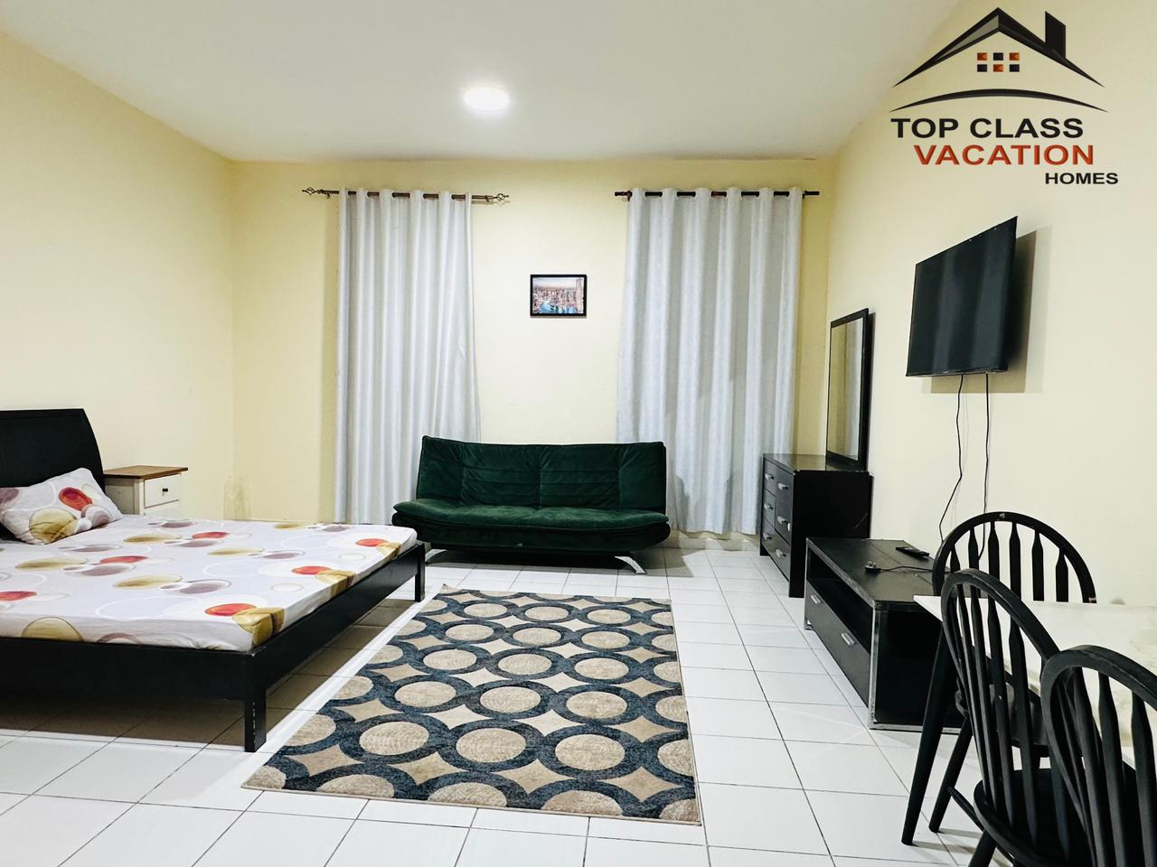 COZY STUDIO @ BEST LOCATION @ MONTHLY PAYMENT