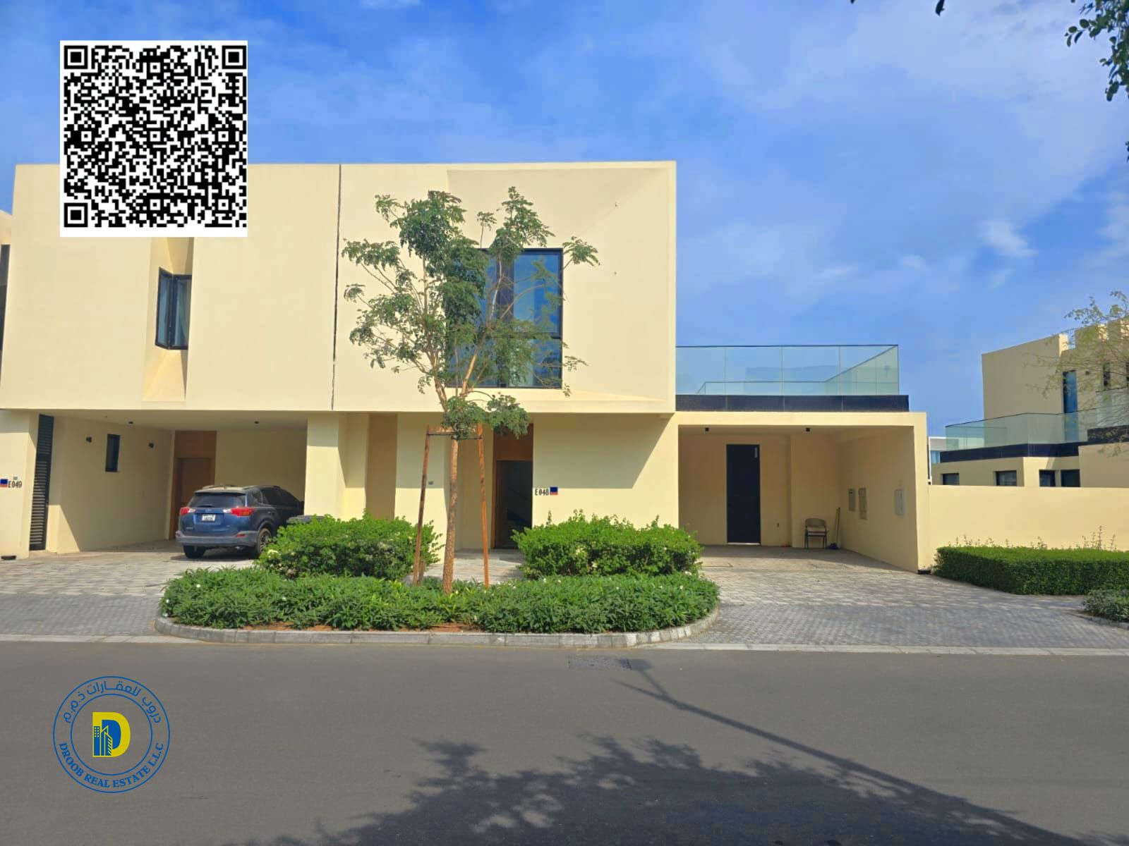 Enjoy luxury with this 4-bedroom villa for sale in Al Zorah, Ajman. Includes water, electricity, and AC. Freehold