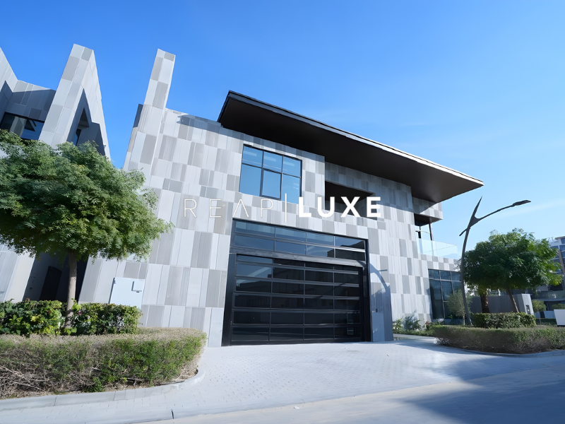 Elegant Residence l Modern Unit l Luxury Address