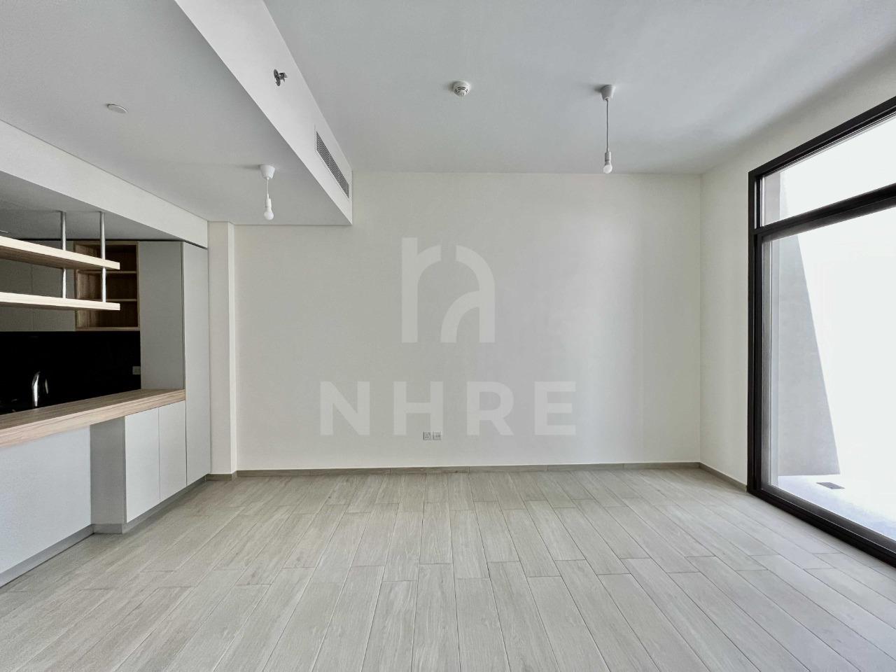 Bright Apartment | Cozy Layout | Miele Kitchen