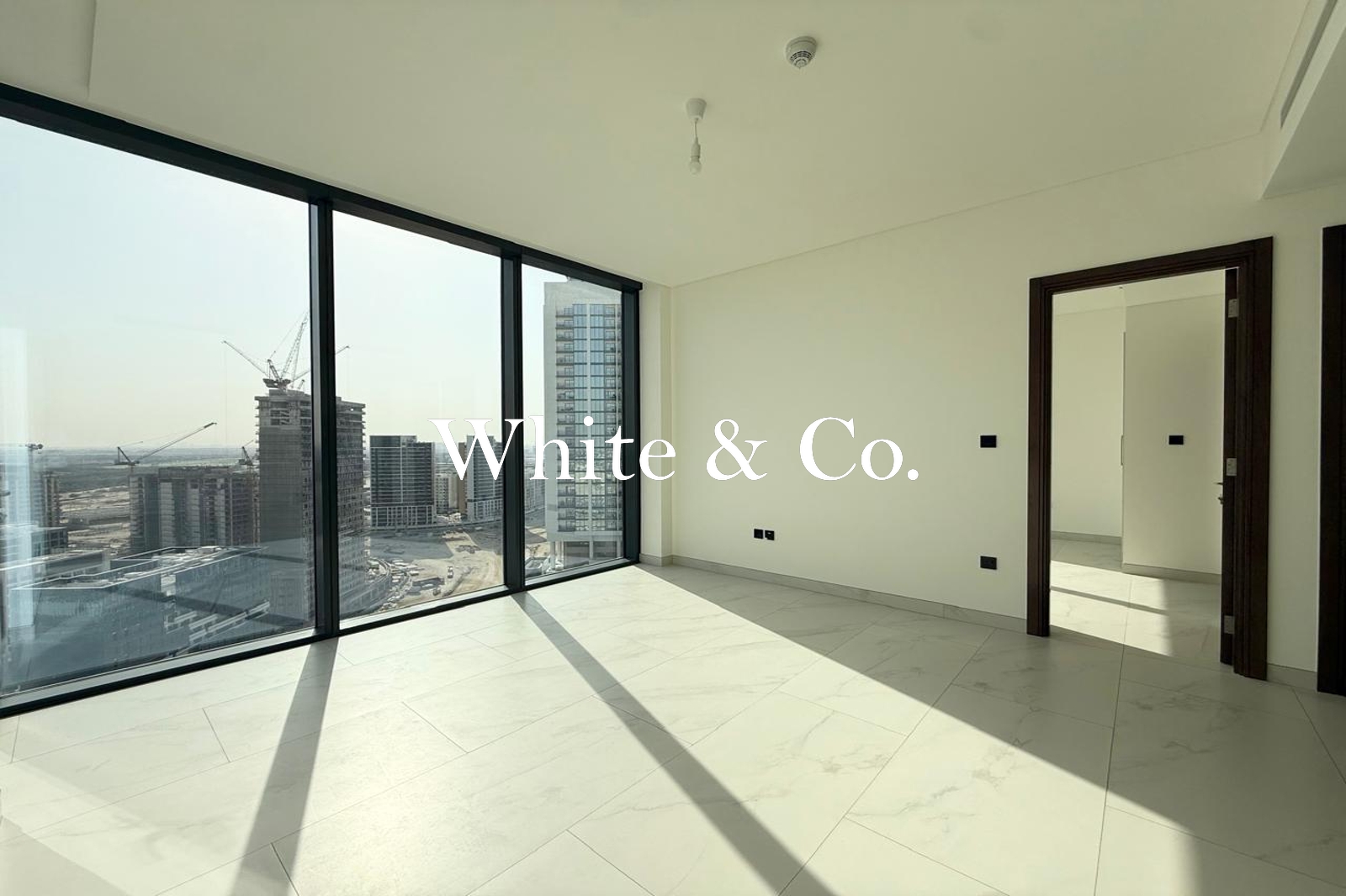 Plus Maid's | Family Apartment | Modern