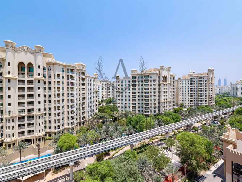 Spacious 2 Bedroom | Close to Mall | Park view |