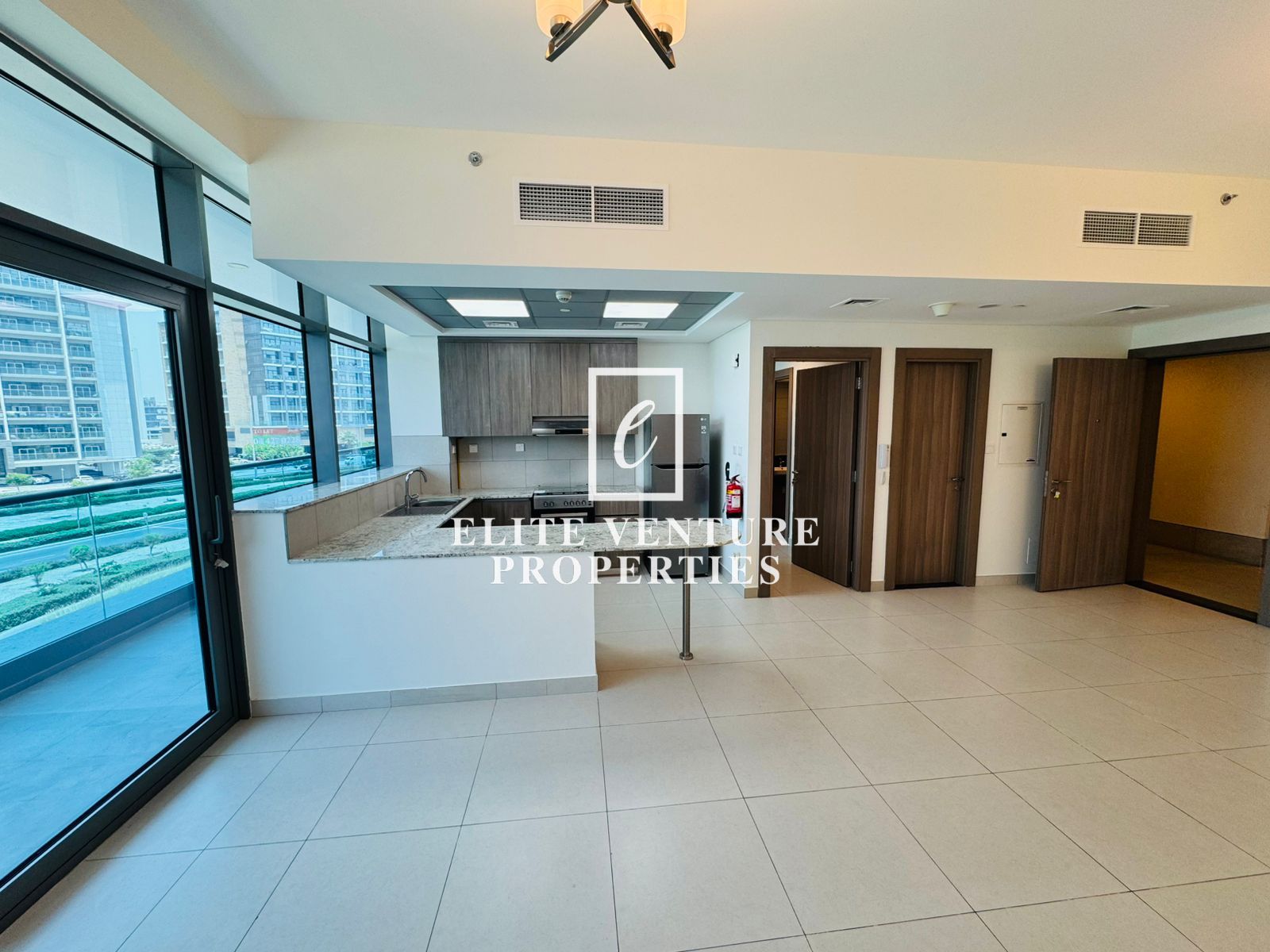 SPACIOUS | 1 BEDROOM APARTMENT | PRIME LOCATION
