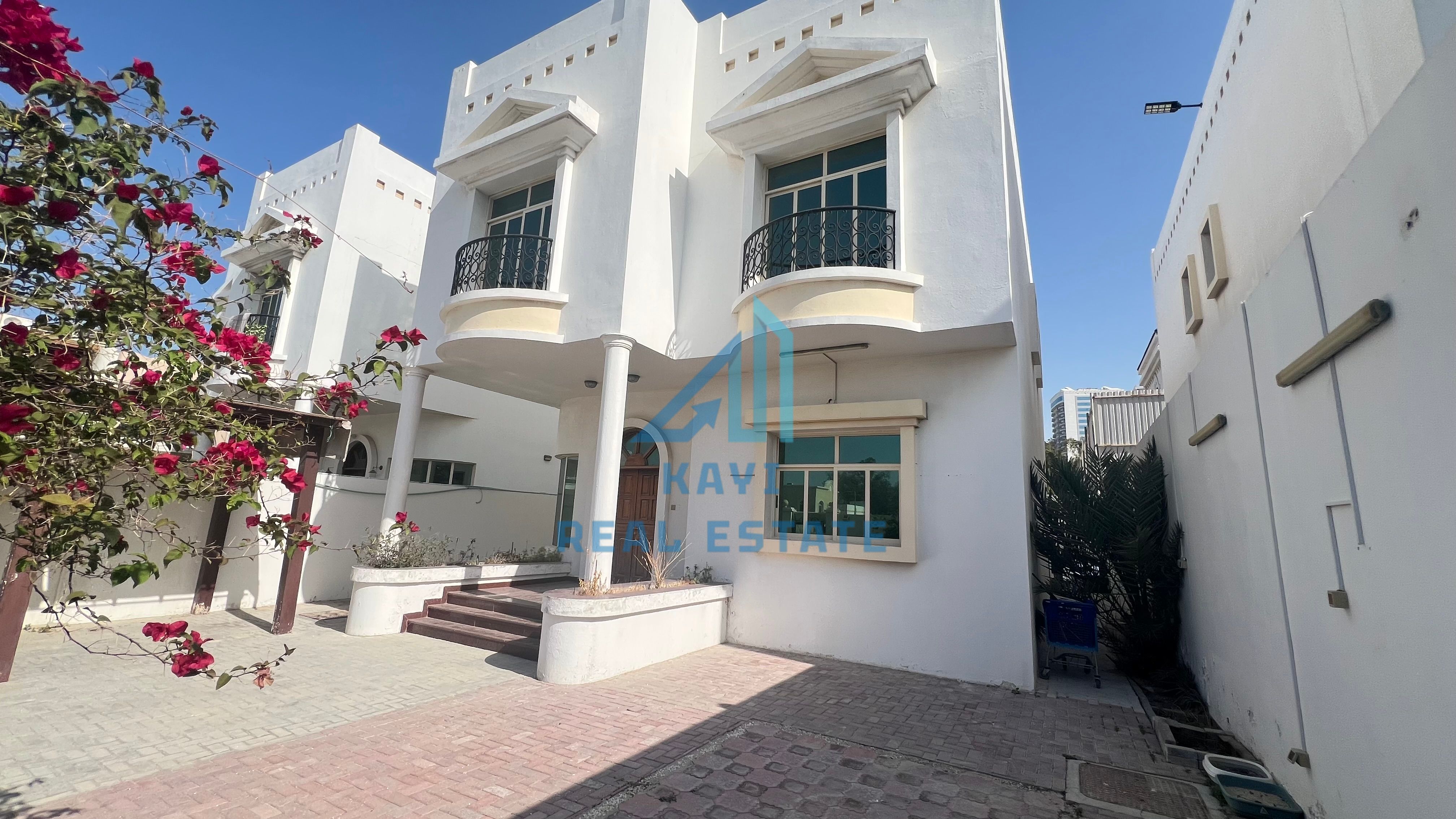 Beautiful 4 BHK Modern Villa for Rent
