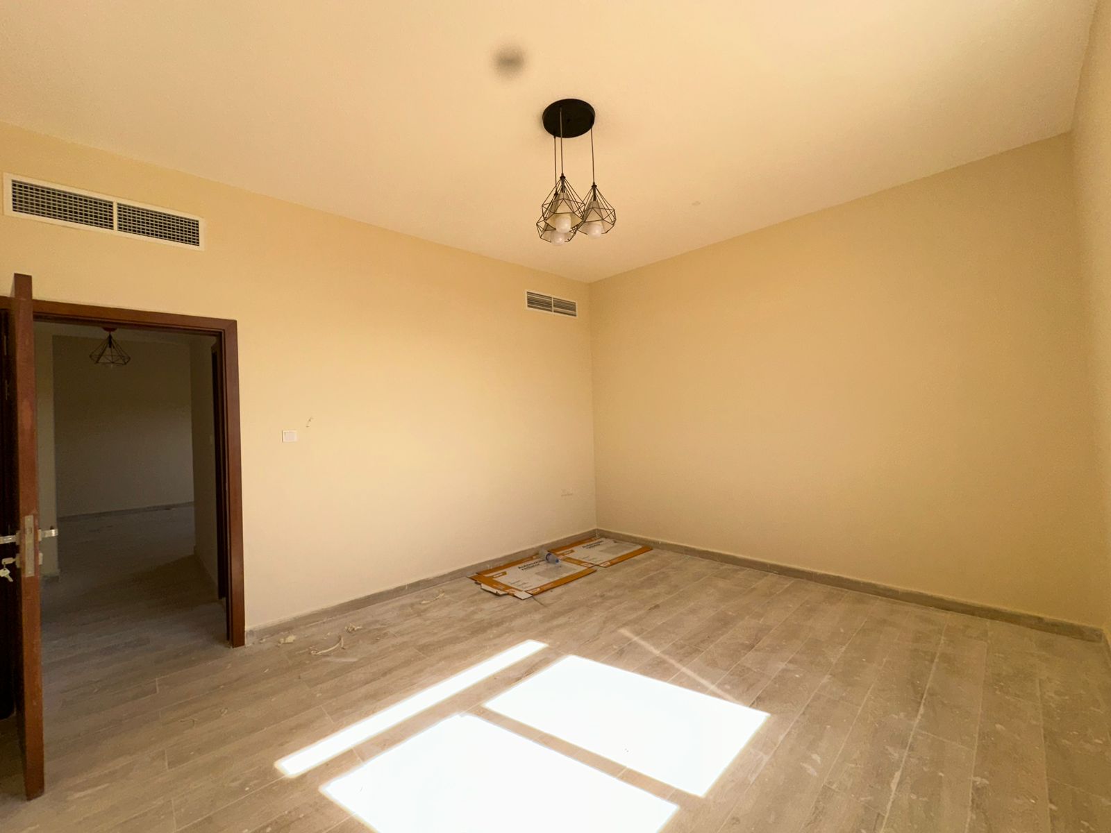 We're more than just a service. Because you deserve the best. In the heart of the city, close to everything you need. A well-appointed residence combi