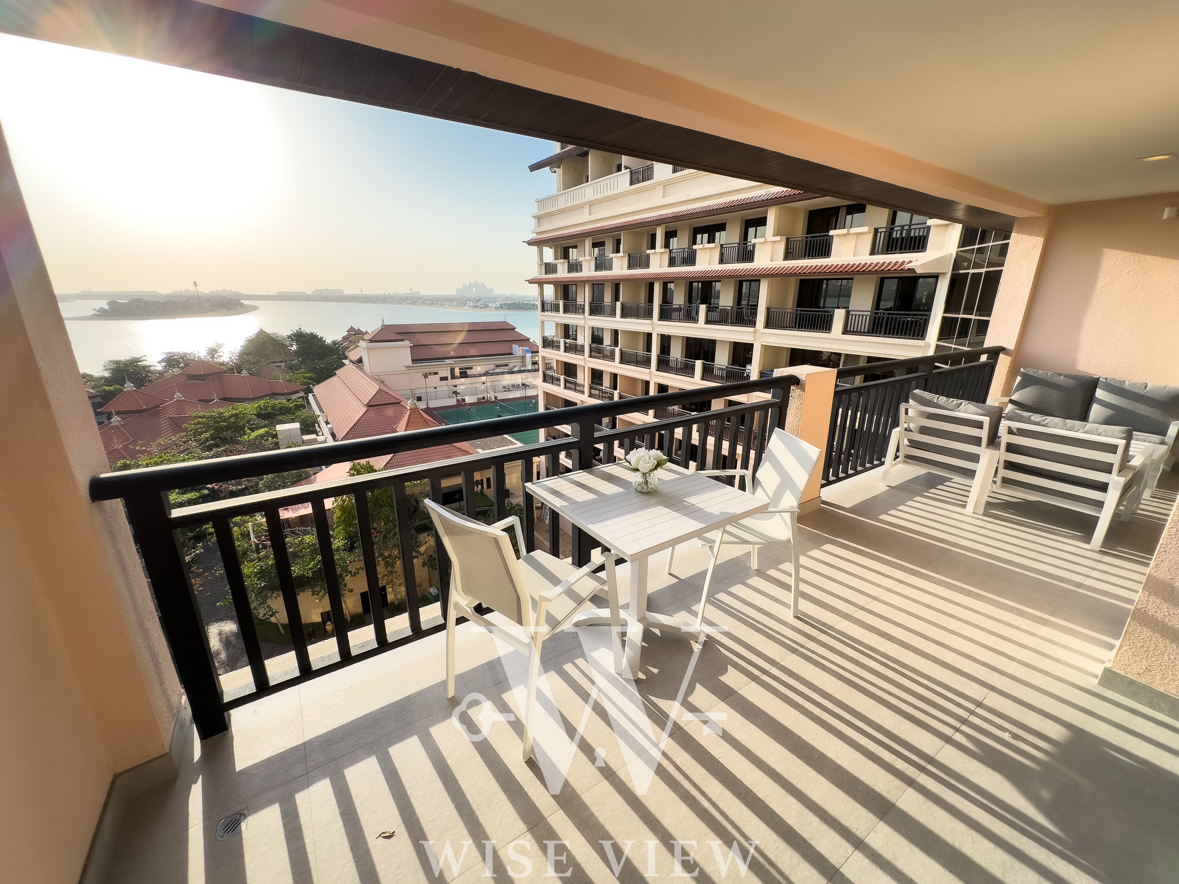 Fully Upgraded | Palm View | Up to 12 Cheques