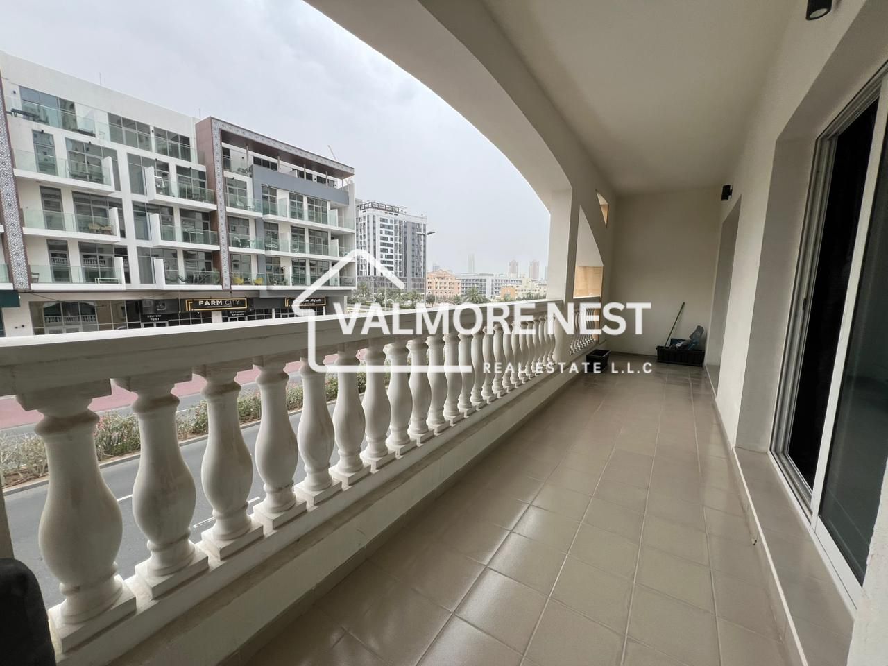 Premium furnished unit I Available in best price I Prime spot