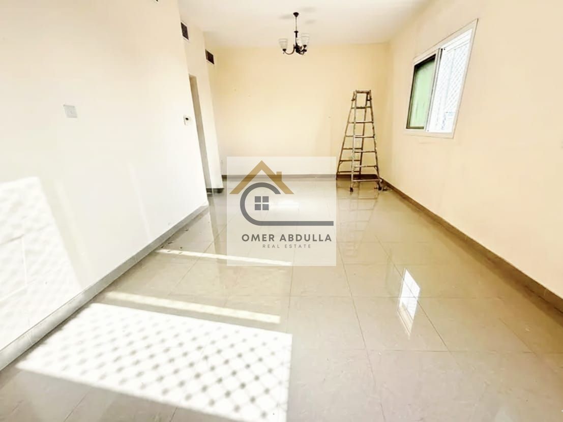 6 CHEQUES PAYMENT ~ NO DEPOSIT ~ SEPARATE KITCHEN ~ FREE SAND PARKING