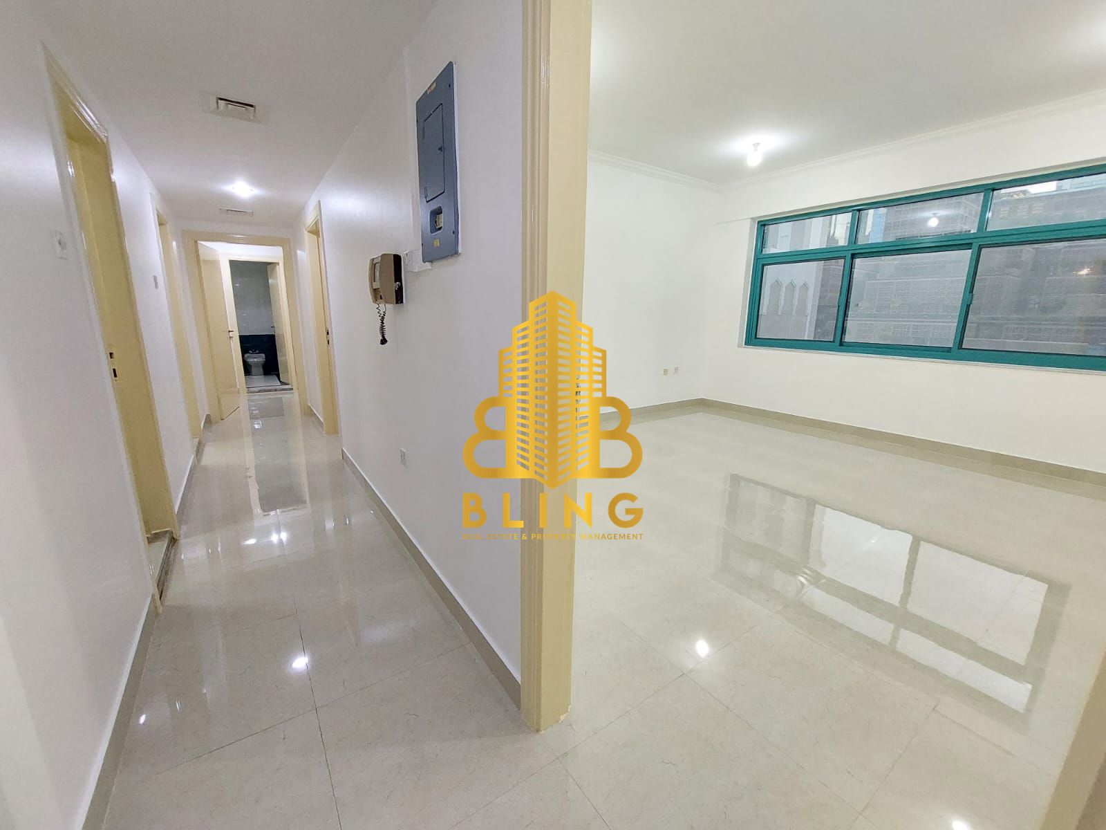 Alluring 2BHK With Balcony & Built-In Cupboards