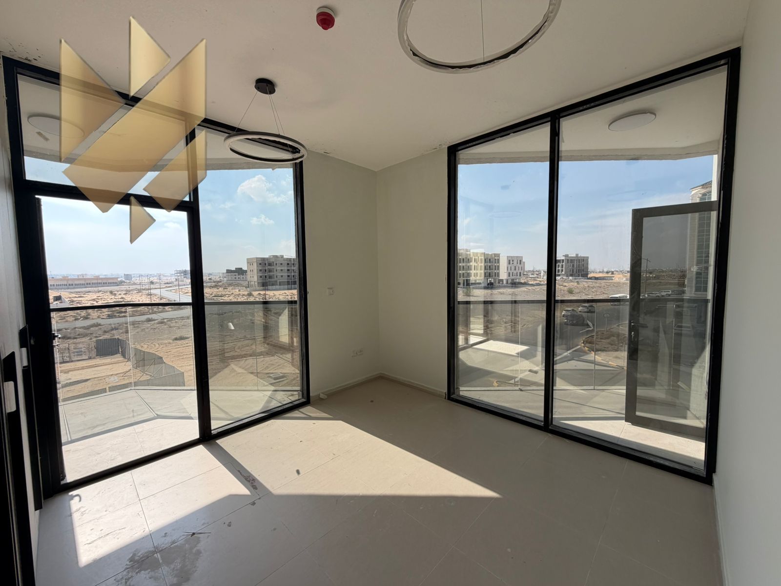 Apartment for Annual Rent | Tilal City – Sharjah Bedrooms: 3 + living room Bathrooms: 4, including master bathrooms A Prime Opportunity for Family