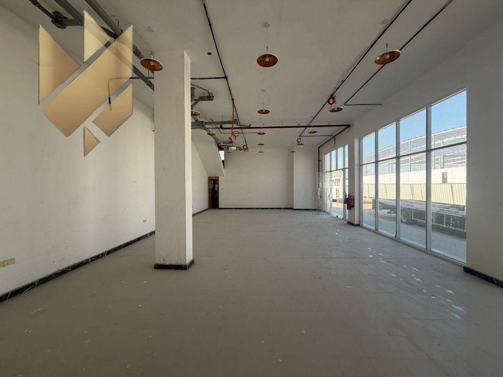 For Rent – Factory in Al Saja’a | Strategic & Prime Location | Spacious Area | Fully Equipped | High-Power Electricity | Offices for Business Facilita