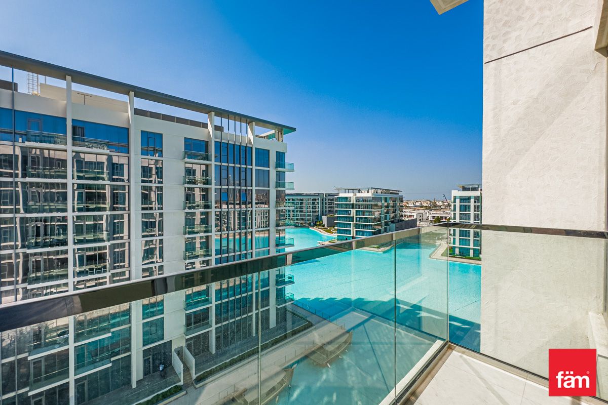 Crystal Lagoons View l Brand New I Bright