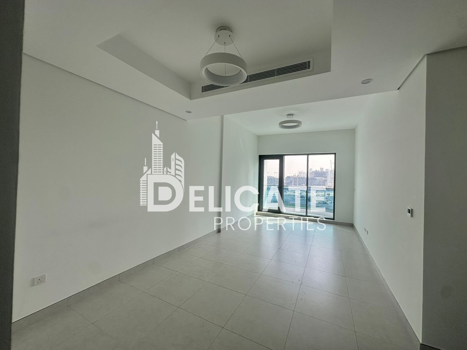 Ready to Move | Spacious | Prime Location