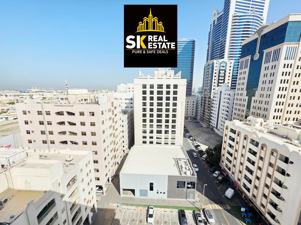 PARKING FREE SPACIOUS 1BHK APARTMENT AVAILABLE 40K WITH OPEN VIEW BALCONY FULL FAMILY BUILDING PRIME LOCATION READY TO MOVE
