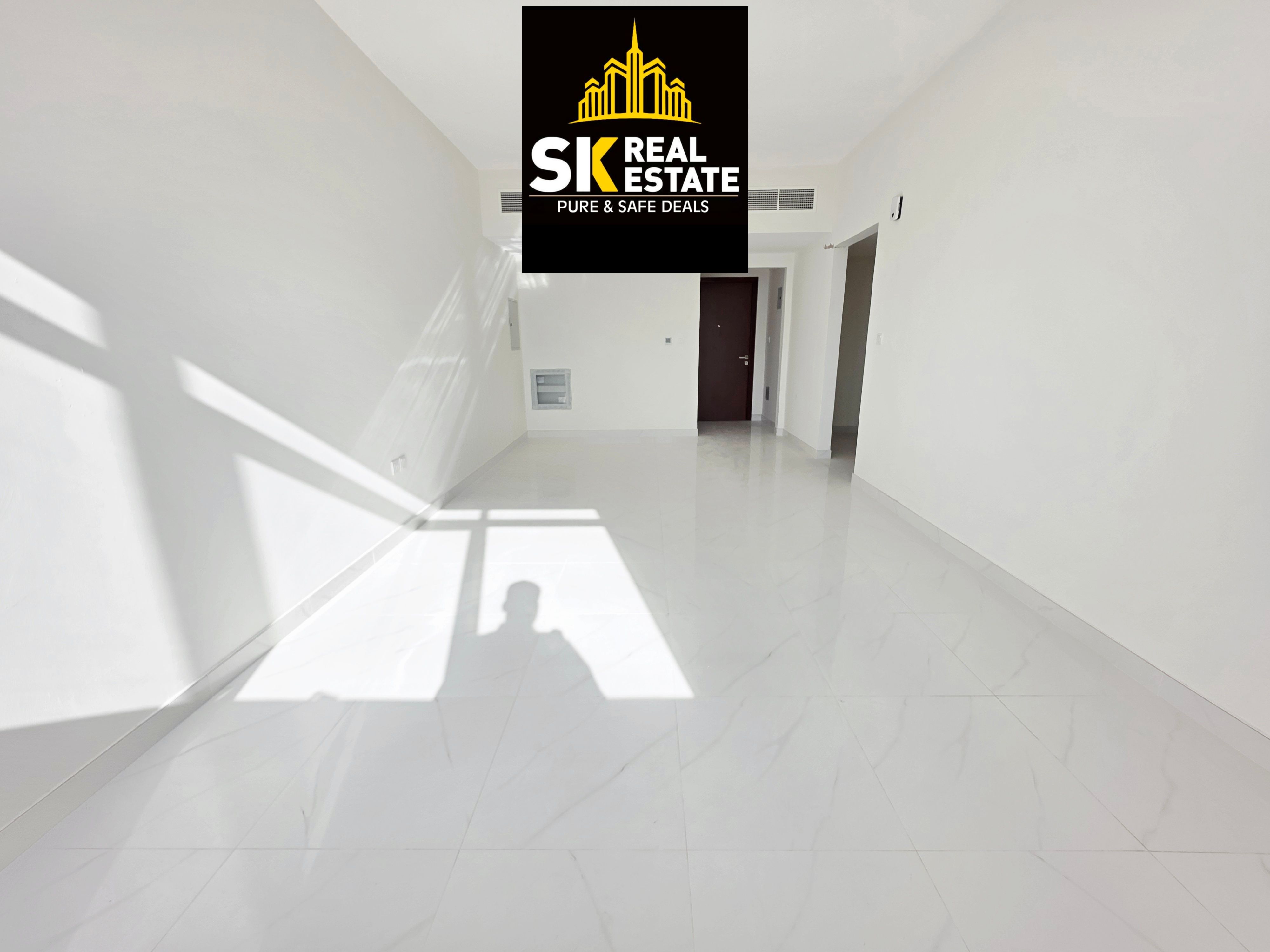 BRAND NEW 2BHK / BOTH MASTER ROOMS / PARKING FREE/ OPEN VIEW