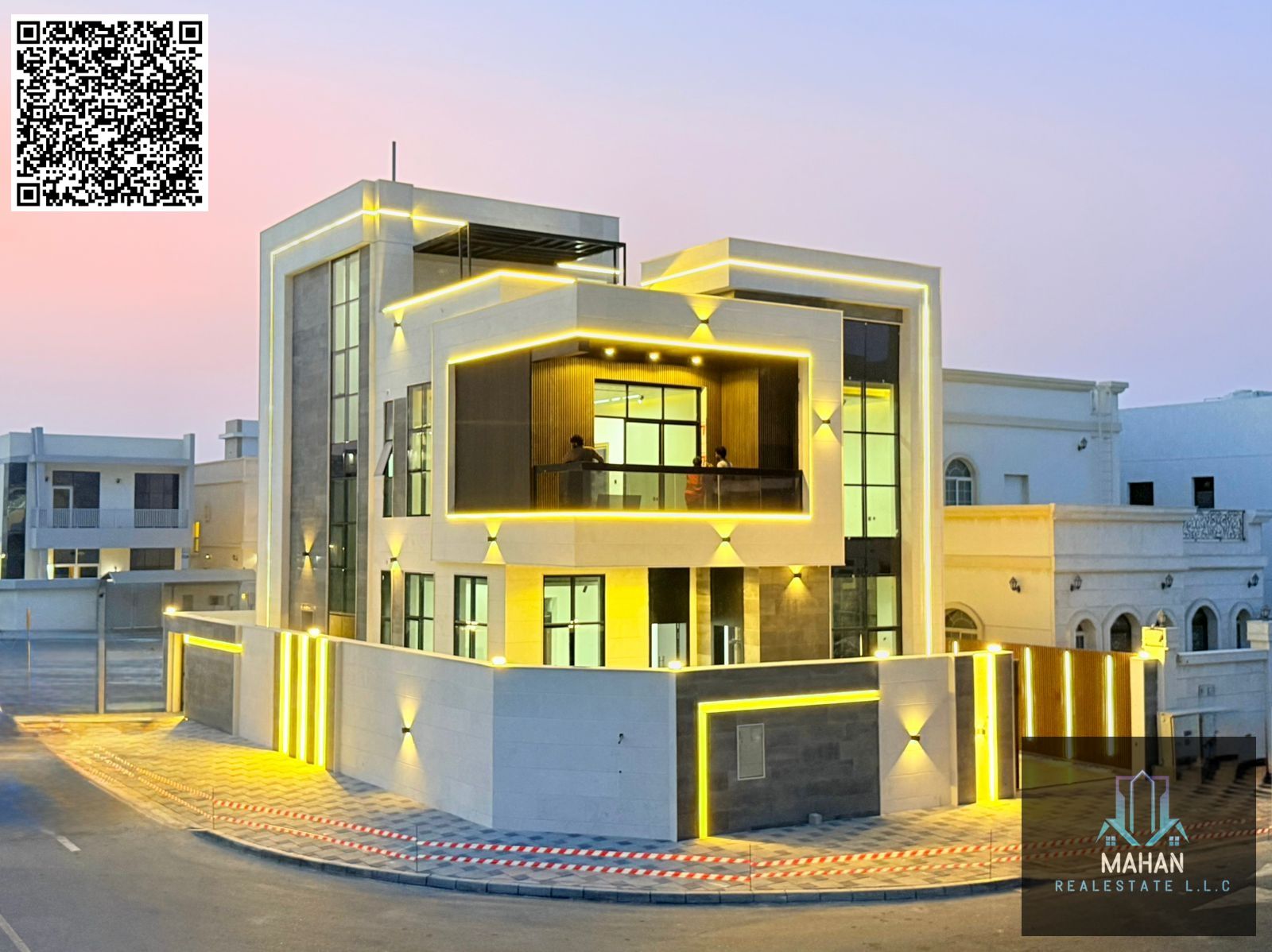 A luxurious corner villa on two streets, featuring a modern design, high-end finishes, and a garden, swiming bool all at a special price. An exception