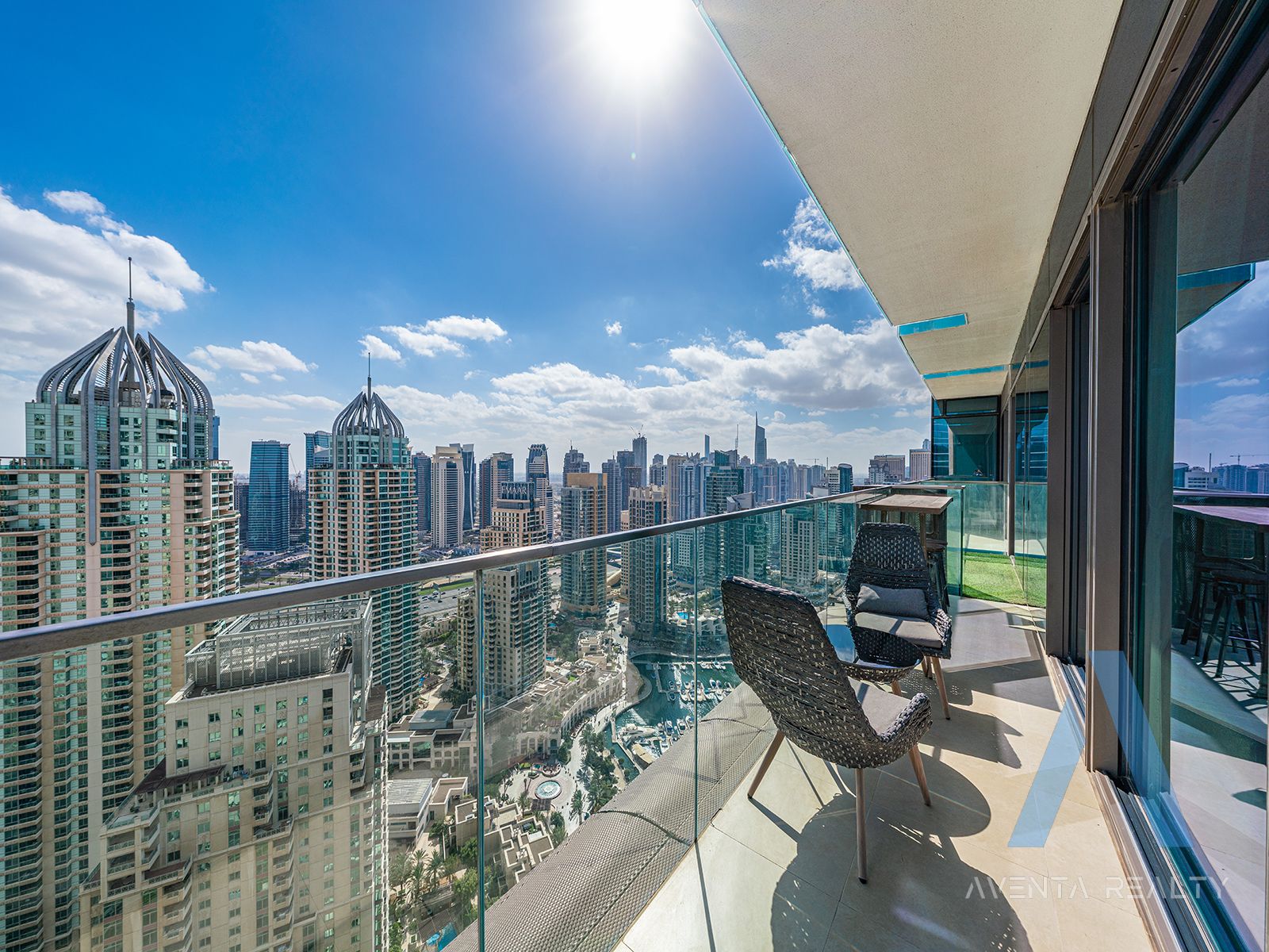 Marina Views | Fully Upgraded | Vacant on Transfer