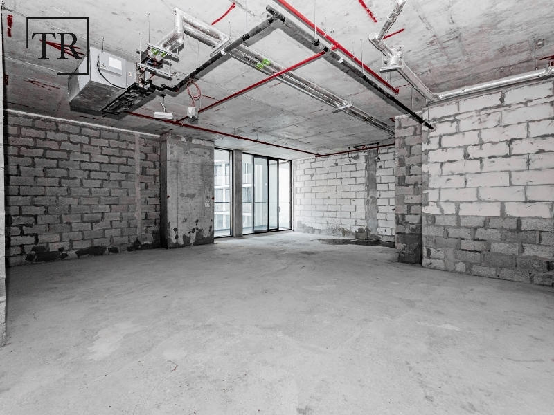 Corner Layout | Shell/Core | Strategic Investment