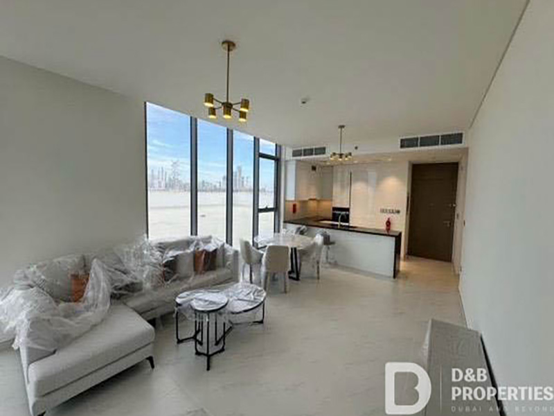 Corner Unit | Vacant | Skyline View