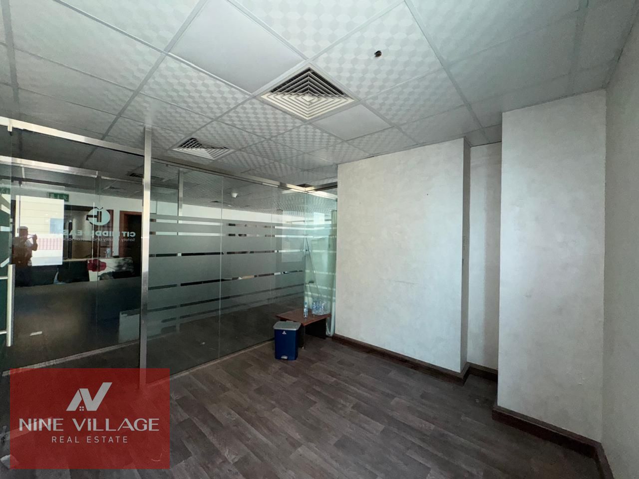 OFFICE AVAILABLE|VACANT |UNFURNISHED