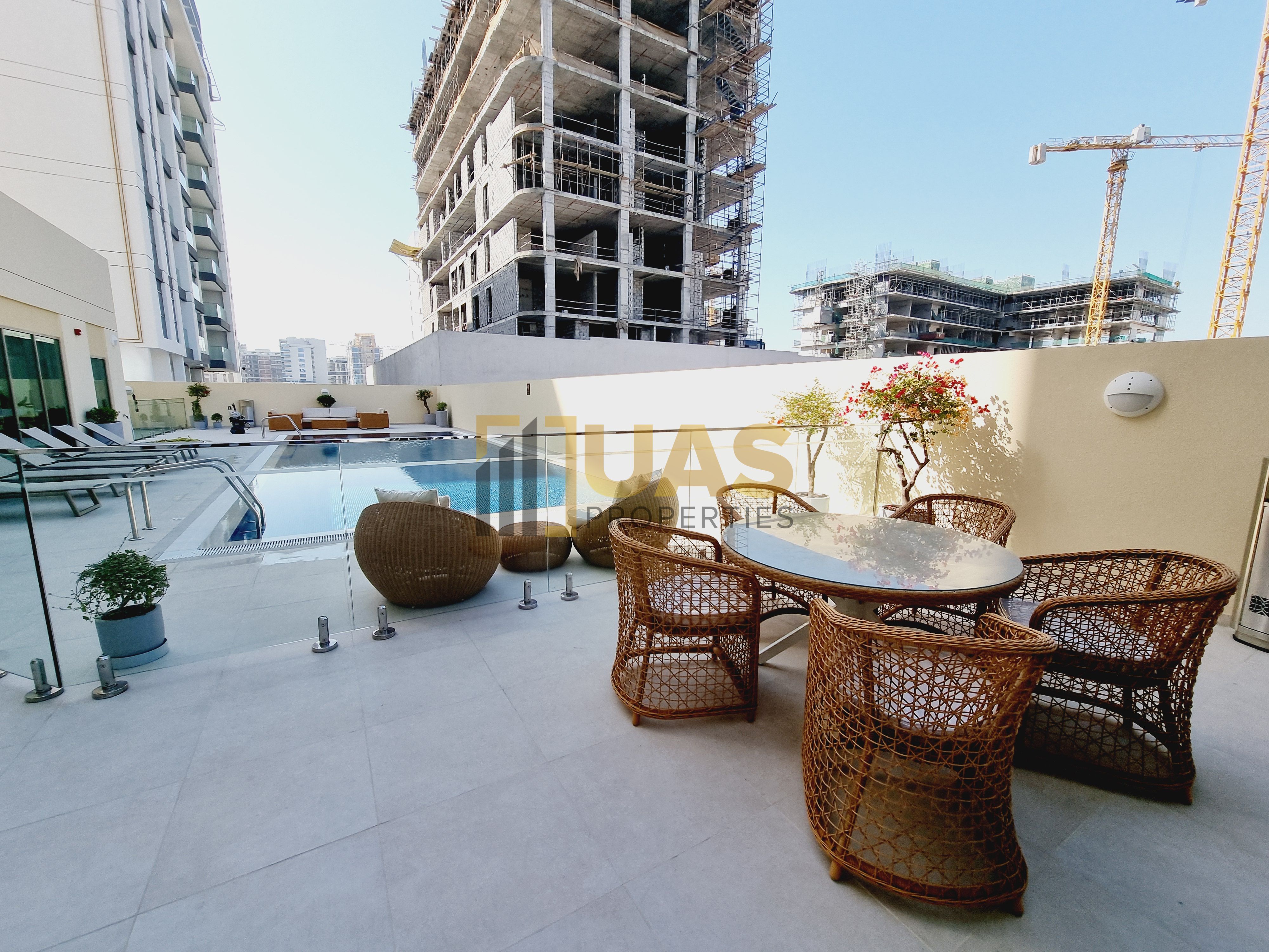Spacious 2bhk/Brand New/Kitchen Appliances