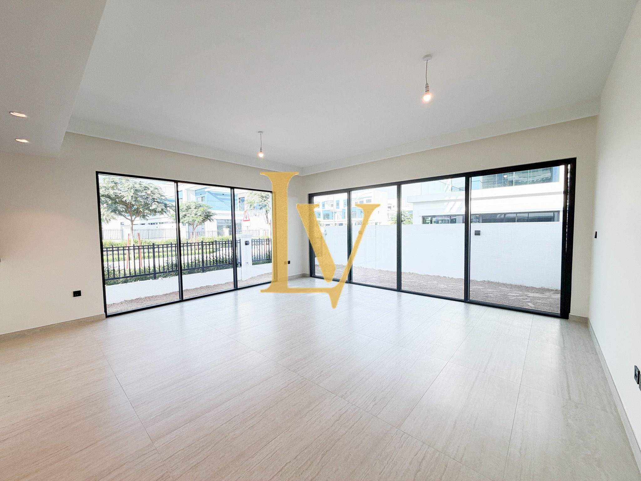 5Bed+Maid | Corner End | Brand New | Ready to Move