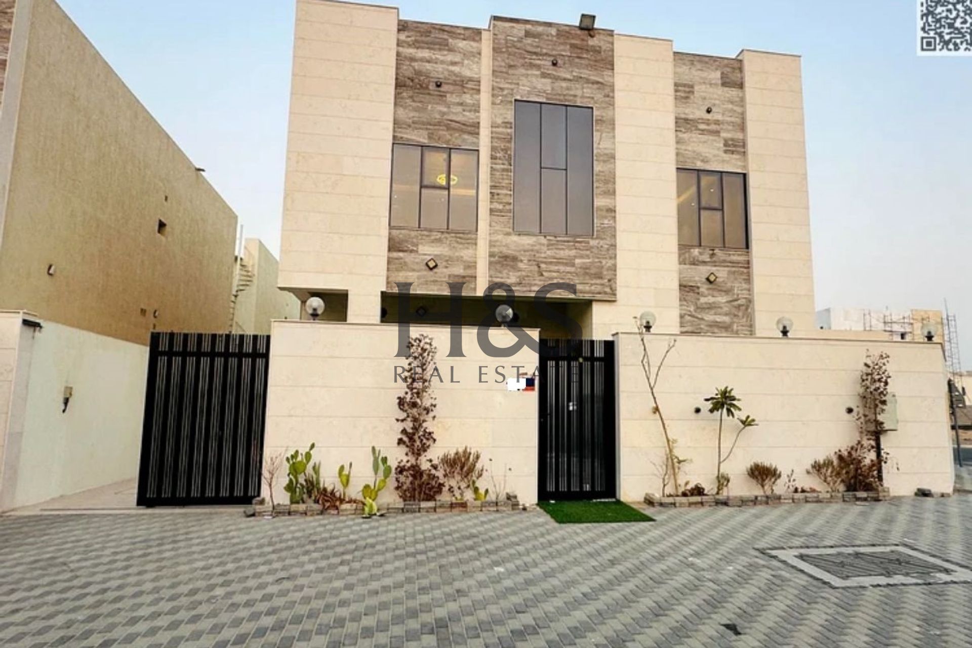 Luxury 6BR Master Villa for Rent | With Majlis & Maid’s Room