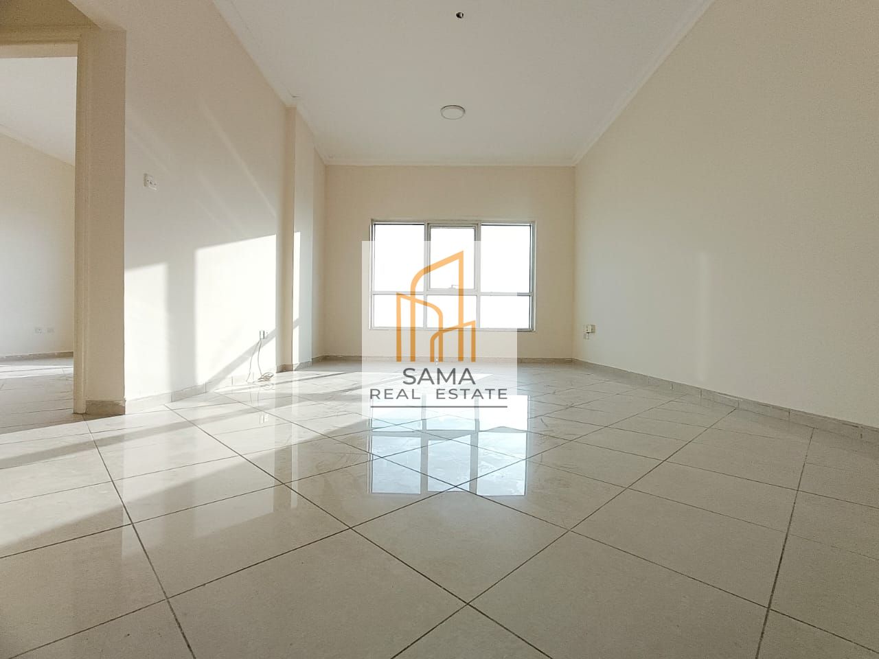 Today hot offer family 1BR luxury Apartment Central ac 2bathroom on road building close to malhia road only 35k muwaileh