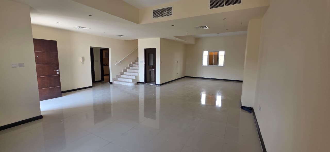 STYLISH 4BR Hall Double Storey Villa Tolet in Al Barashi Area