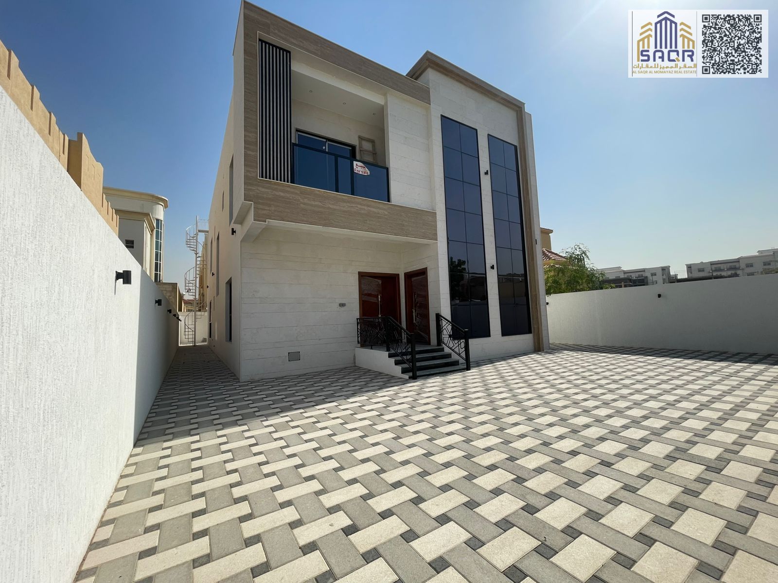 A villa with high-end finishes and a price that includes electricity and water, featuring a smart layout that ensures maximum privacy.