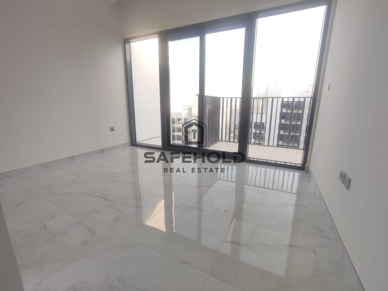 Ready to Move | Spacious 1BHK | Prime Location
