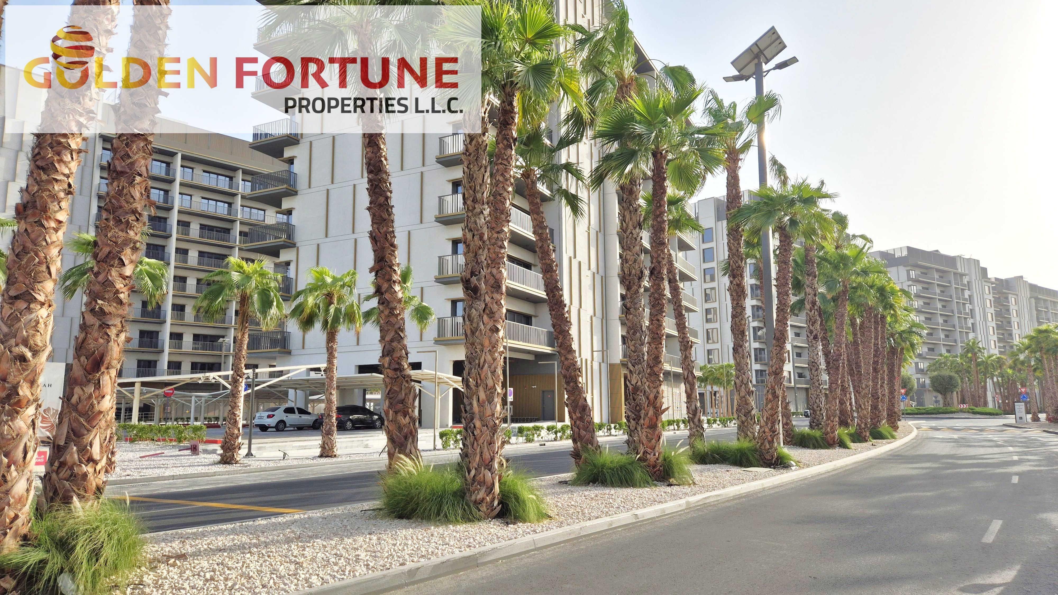 VACANT I FULLY FURNISHED I COMMUNITY VIEW I MIDDLE FLOOR LARGE BALCONY