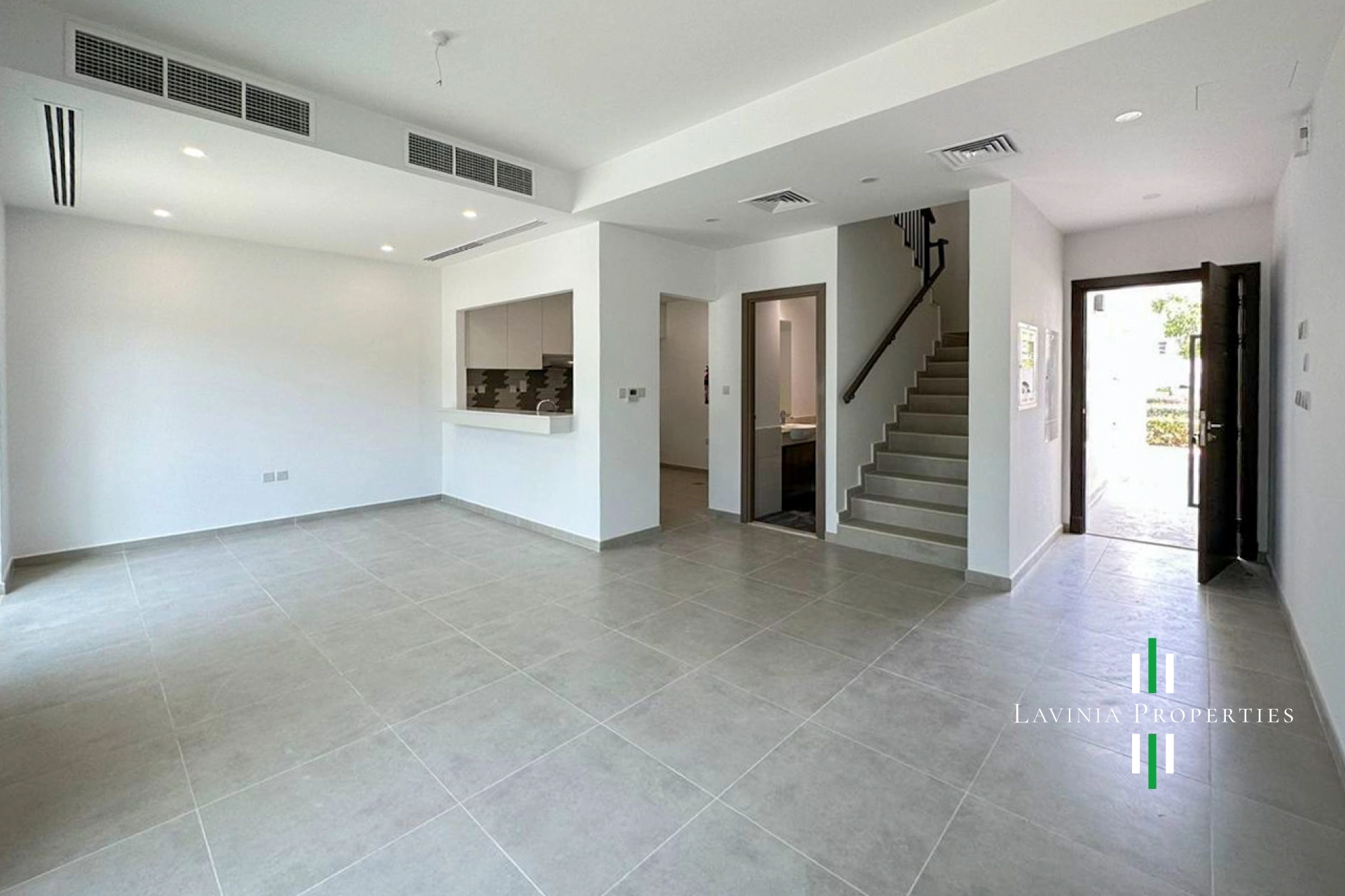 Near Amenities | Vacant Soon | Semi-closed Kitchen