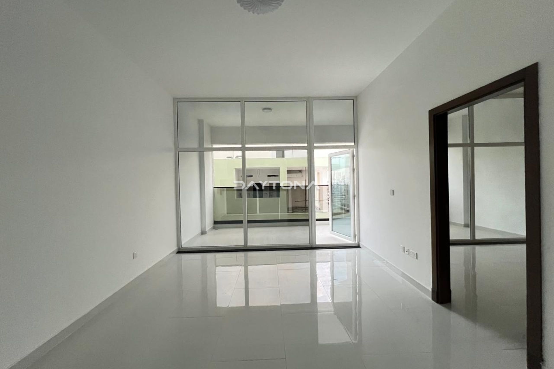 BRAND NEW 2BED | MODERN FINISHING | READY TO MOVE