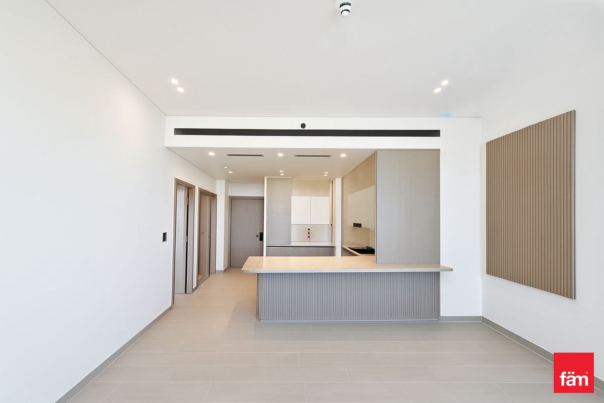 Fully Fitted Kitchen | Private Pool | Park View