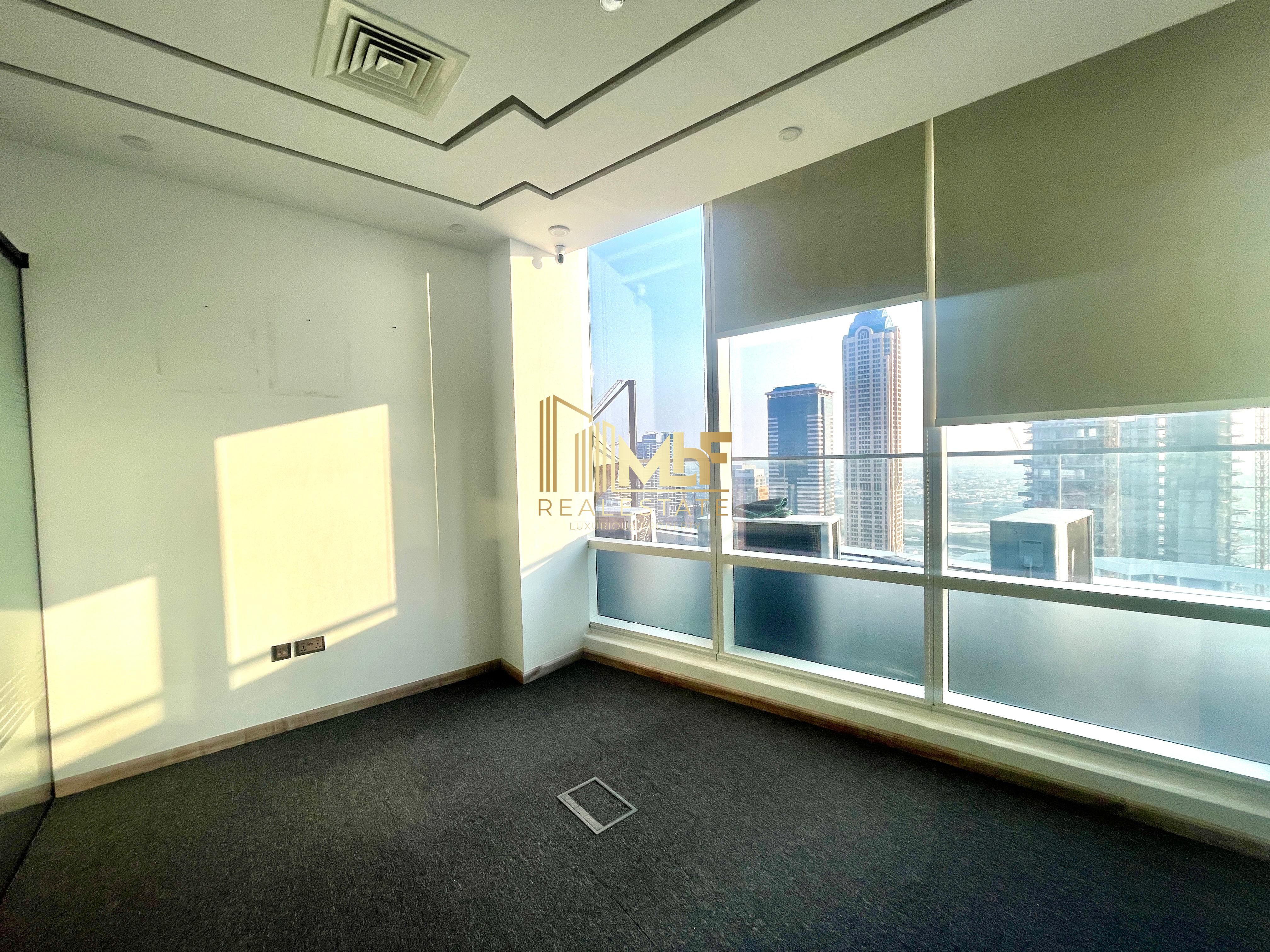 Fully Fitted | 4 cheques | Nearby Metro