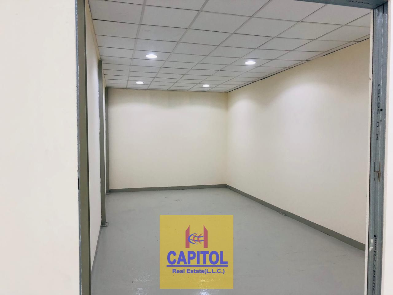 READY TO USE SPACIOUS AND MODERN WAREHOUSE FOR RENT IN AL QUOZ 4