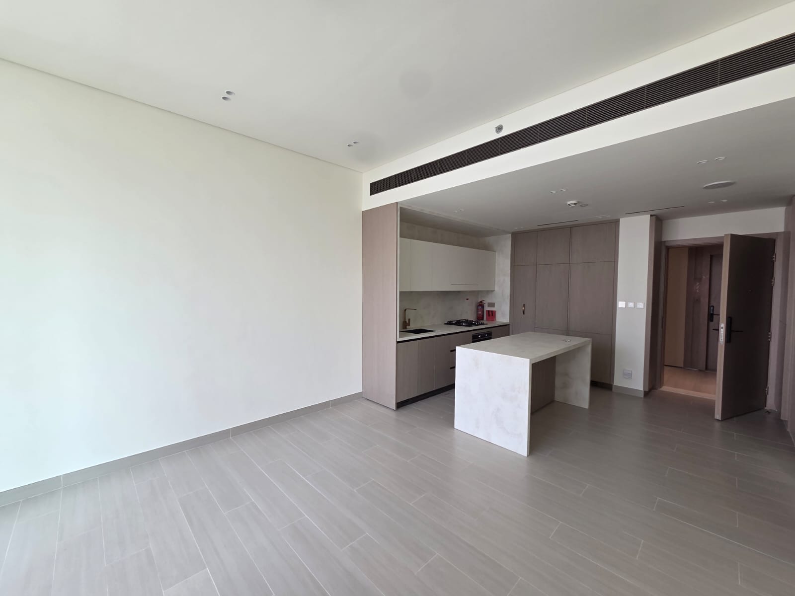 Brand New One Bedroom For Rent ( Binghatti Phoenix )