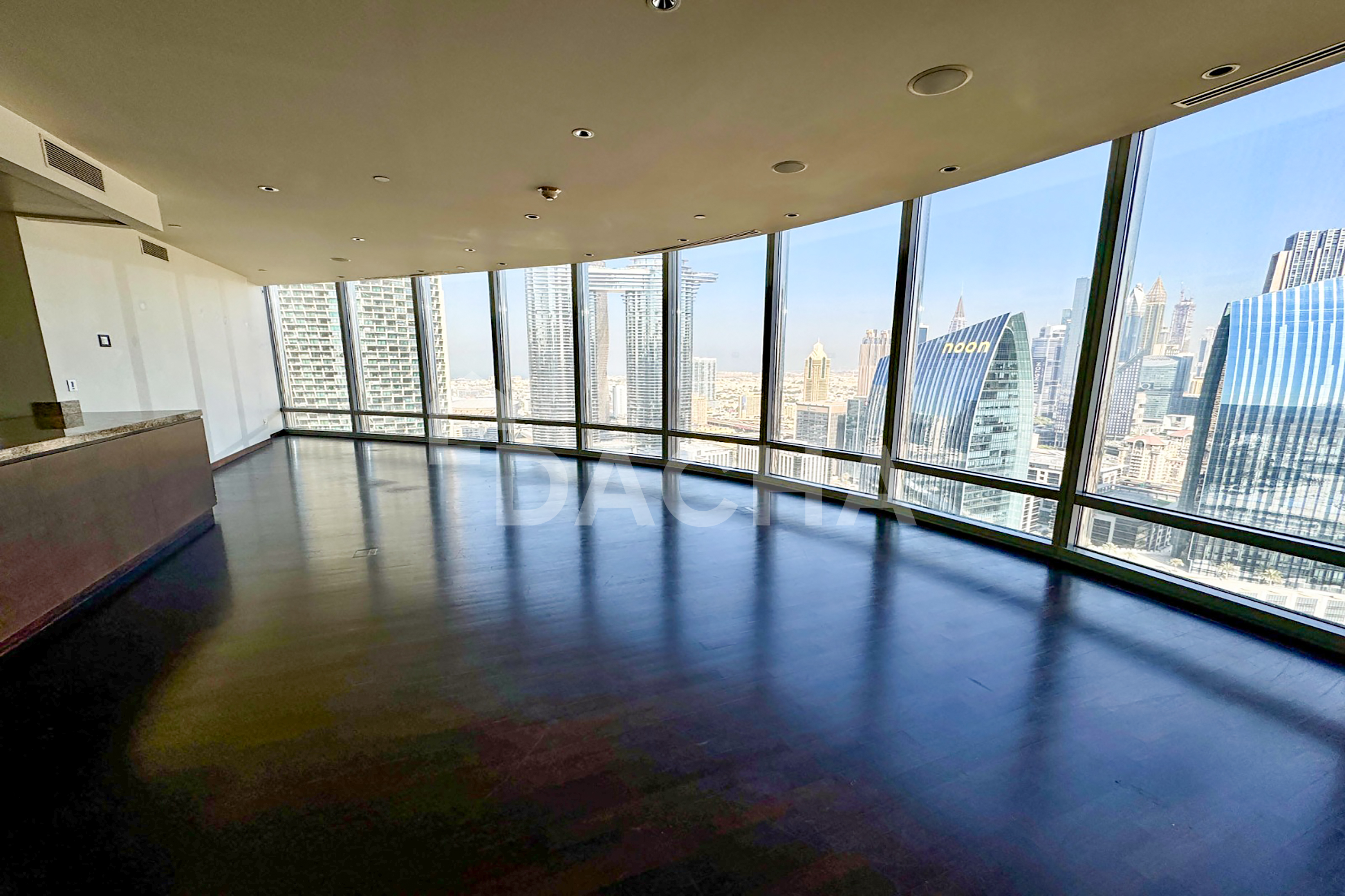 Vacant | Multiple Cheque Option | Skyline View