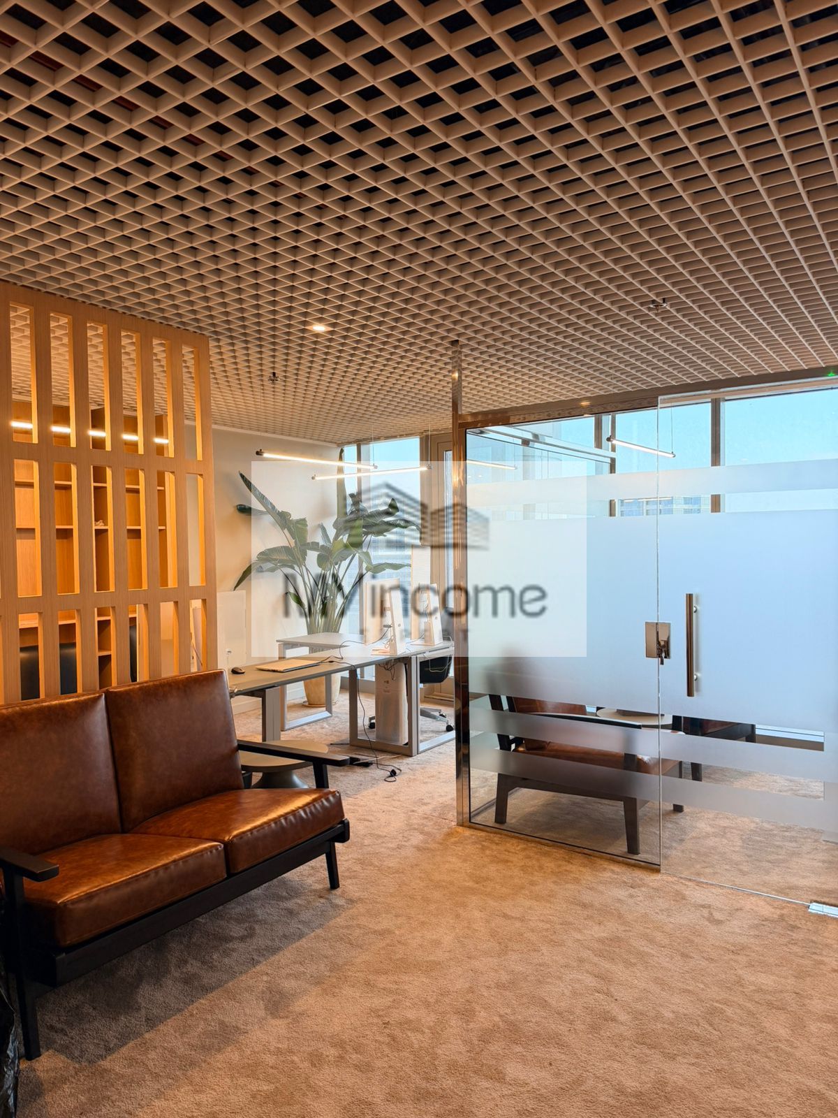 HUGE & BRIGHT FITTED OFFICE | HIGH FLOOR | BALCONY ACCESS