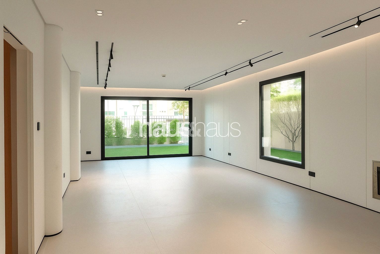 Fully Upgraded and Remodelled | Greenbelt Backing