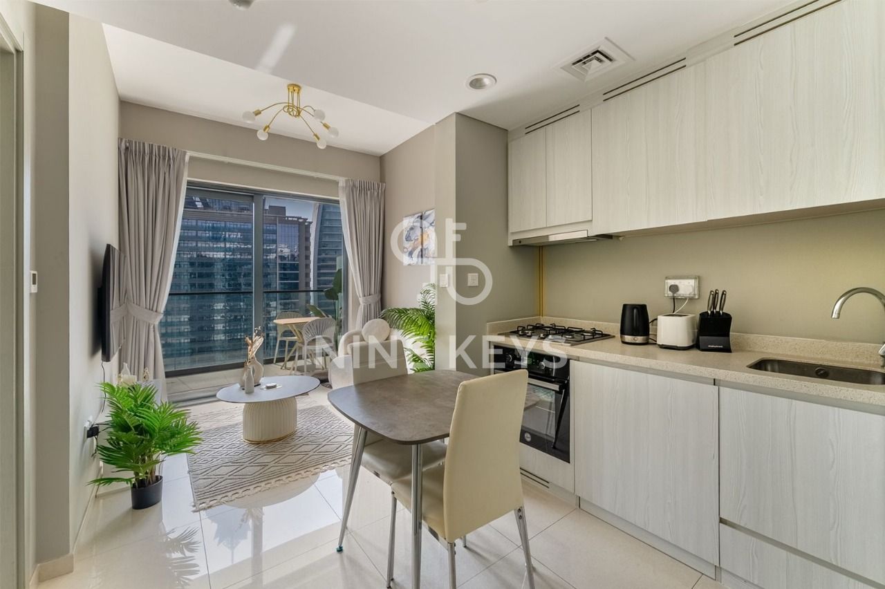 High-Floor 1BR with Metro Access | Zada Tower, Business Bay