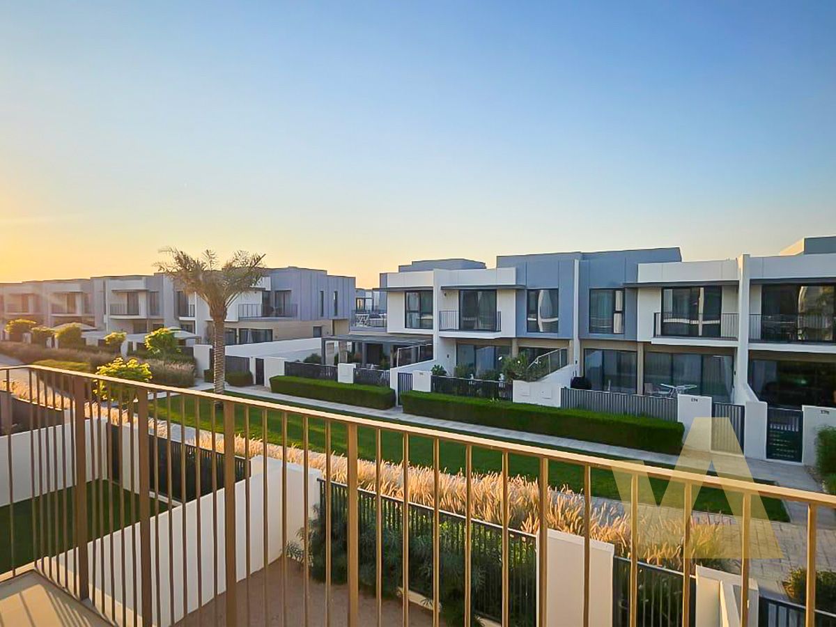 SIGLE ROW | MODERN | NEAR TO AMENITIES