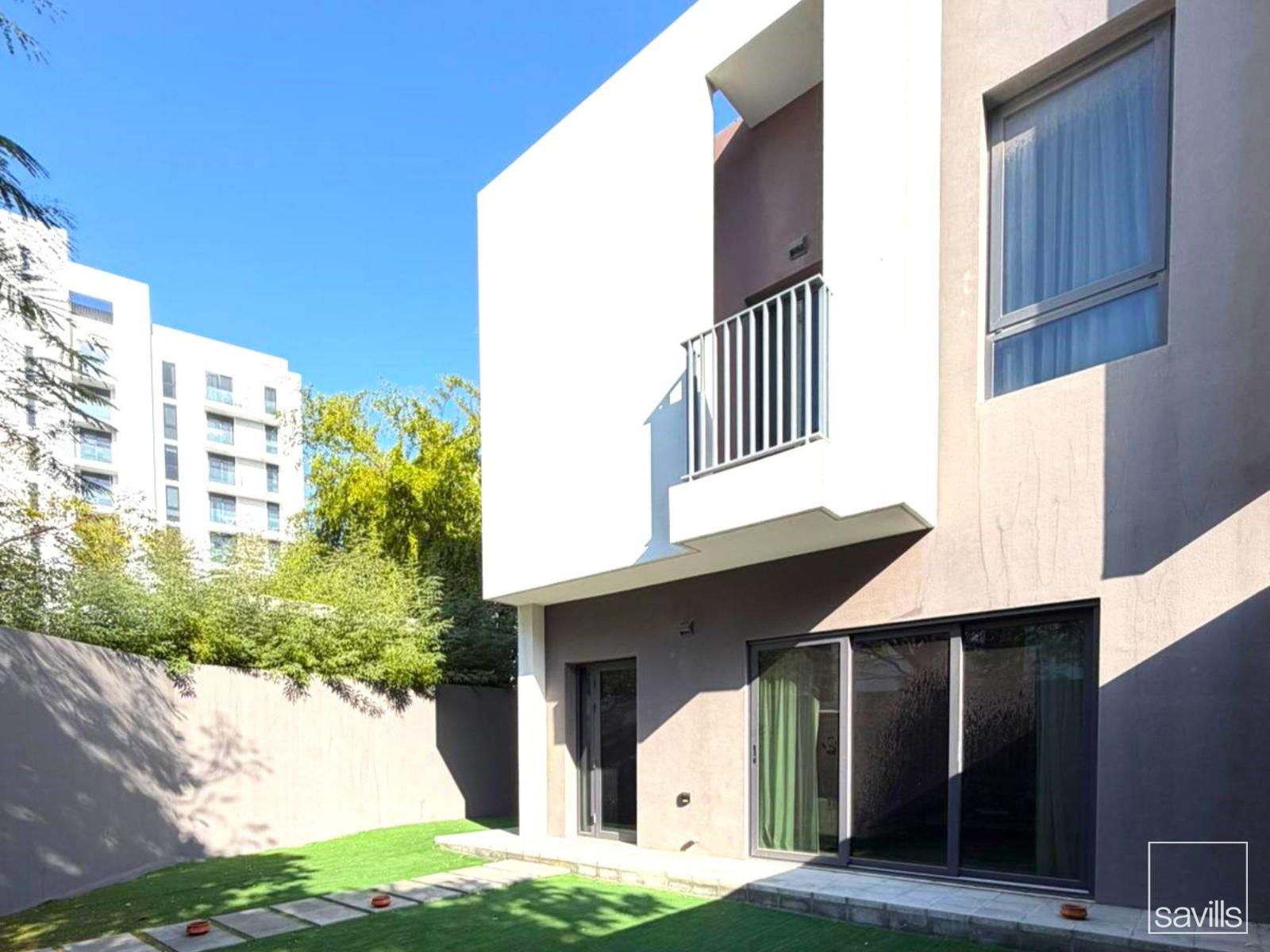 Skyline Living | Luxurious Townhouse | Aljada